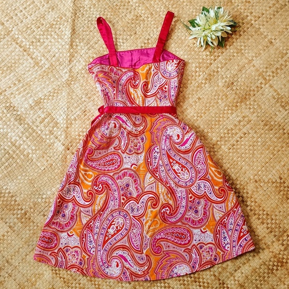 Petite Sophisticate dress (strapless option) - Picture 2 of 3